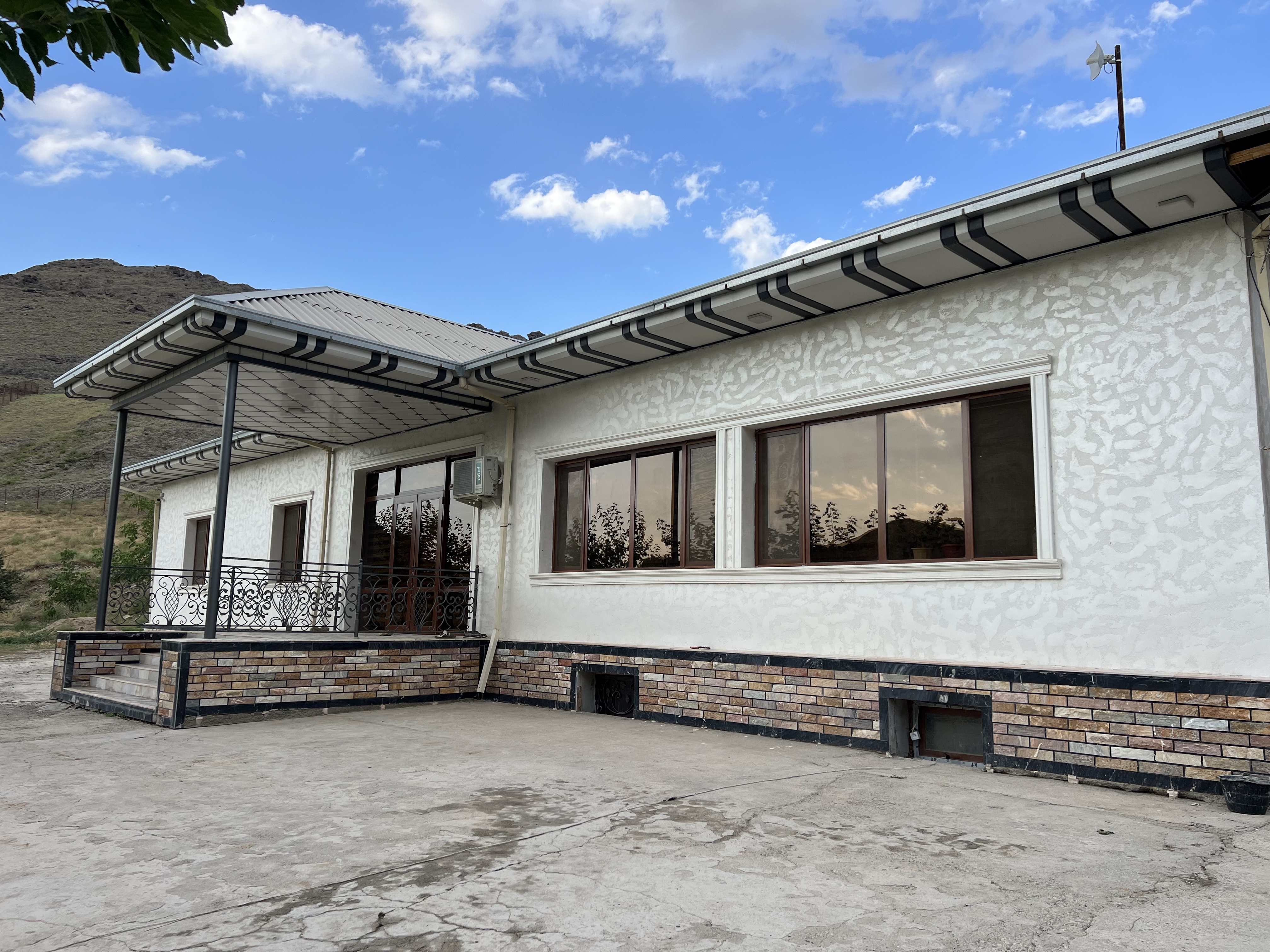 2-Day Rural Homestay in Nuratau Mountain Villages (Hayat) scene 1