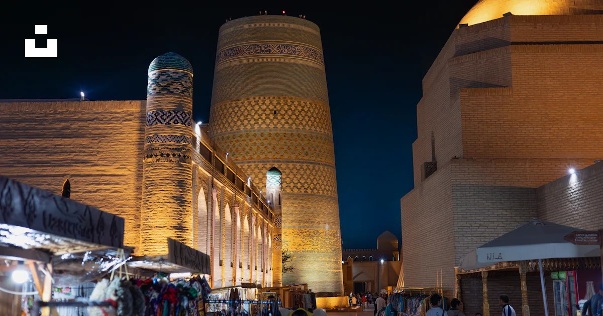 Khiva City Tour — Ichan-Kala on Foot scene 3